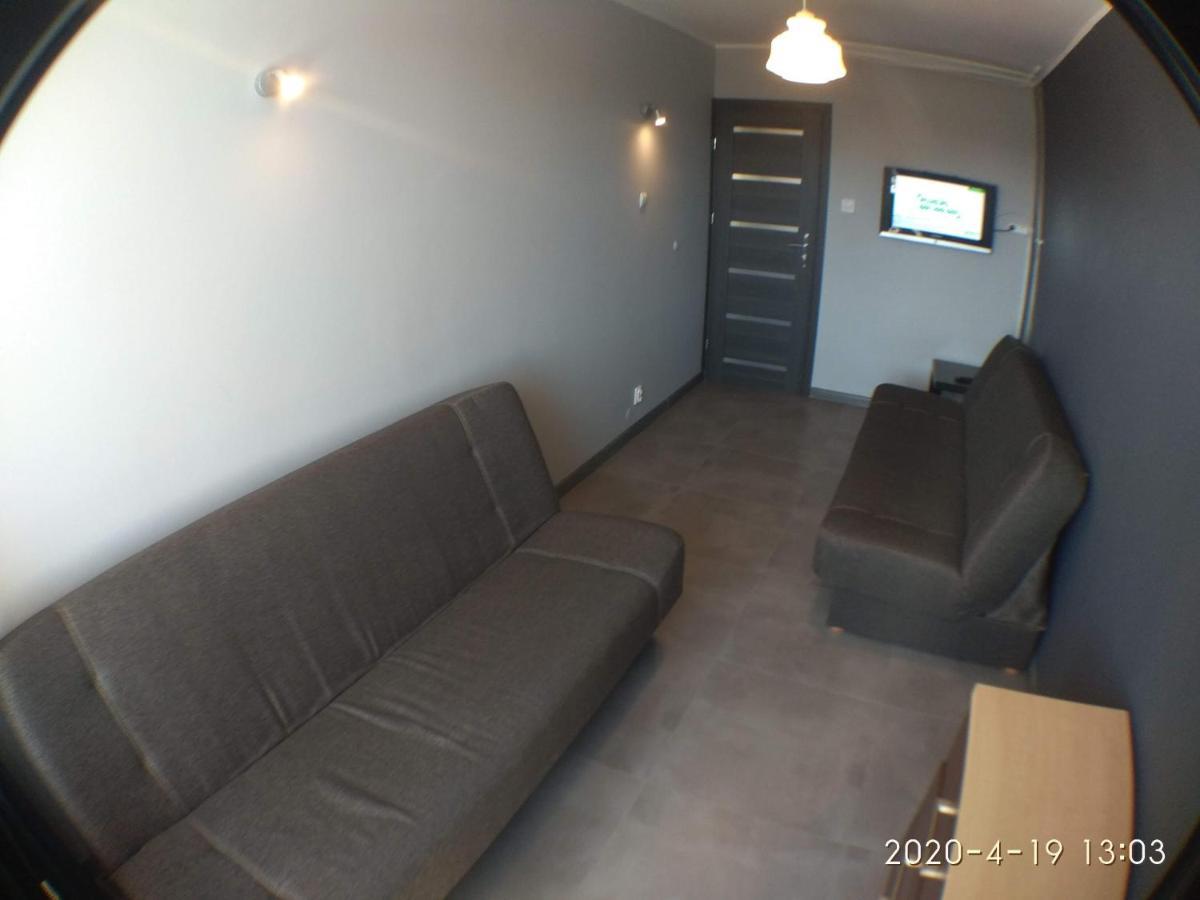 2120 Przyjazni 4 - Tanie Pokoje - Samodzielne Zameldowanie - Self Check In พอซนาน ภายนอก รูปภาพ