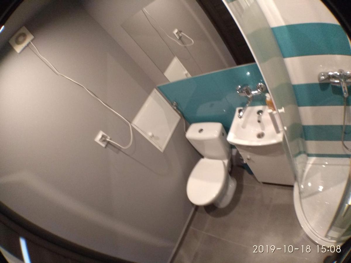 2120 Przyjazni 4 - Tanie Pokoje - Samodzielne Zameldowanie - Self Check In พอซนาน ภายนอก รูปภาพ